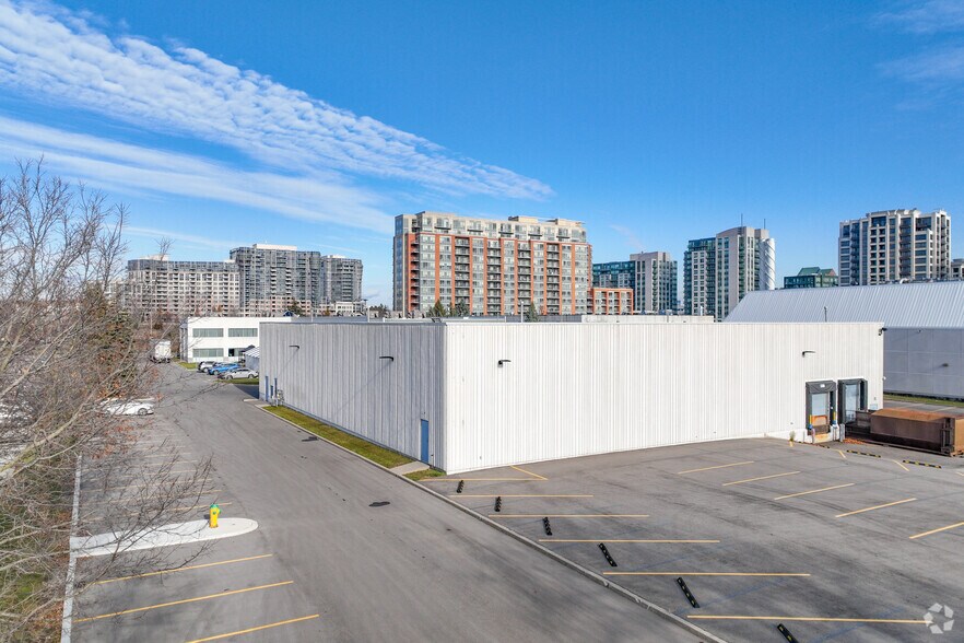 75 Clegg Rd, Markham, ON à louer - Photo de l’immeuble – Image 2 sur 4