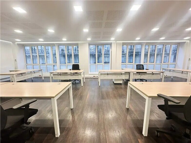 Bureau dans Paris à louer - Photo de l’immeuble – Image 2 sur 9