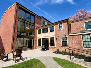 220 W Gay St, West Chester, PA à louer Photo intérieure– Image 2 sur 12