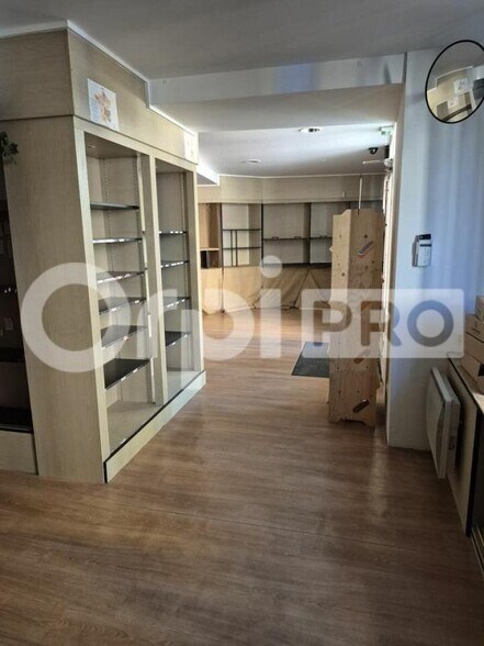 Local commercial dans Épernay à louer - Photo intérieure – Image 2 sur 6