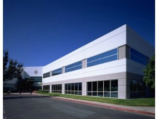 1901 Solar Dr, Oxnard, CA à louer - Photo de l’immeuble – Image 2 sur 2