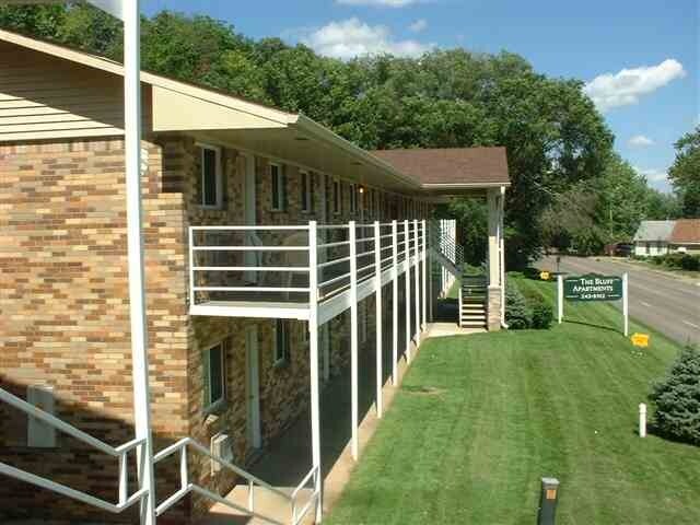 202 N Bluff Blvd, Clinton, IA à vendre - Photo de l’immeuble – Image 2 sur 47