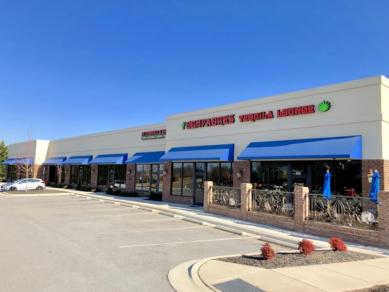 193 Lowes Dr, Pittsboro, NC à louer - Photo de l’immeuble – Image 3 sur 5
