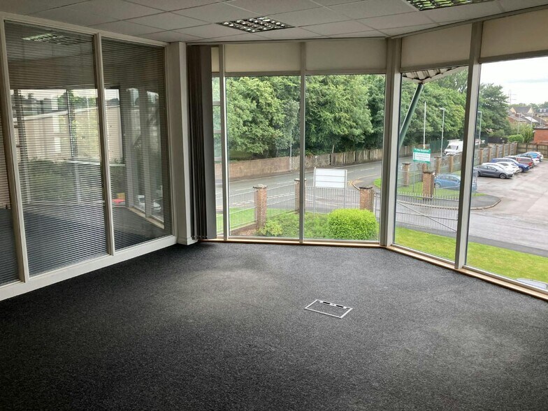 1 The Quadrant, Green Ln, Heywood à louer - Photo de l’immeuble – Image 3 sur 7