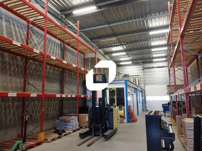 Plus de détails pour Avenue Louis Renault, Saint-Herblain - Local d'activités à louer