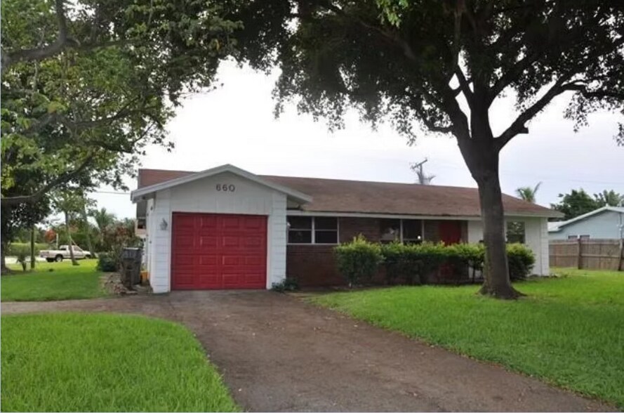 Southeast Florida Sober Living Portfolio portefeuille de 9 biens à vendre sur LoopNet.fr - Photo principale – Image 2 sur 10
