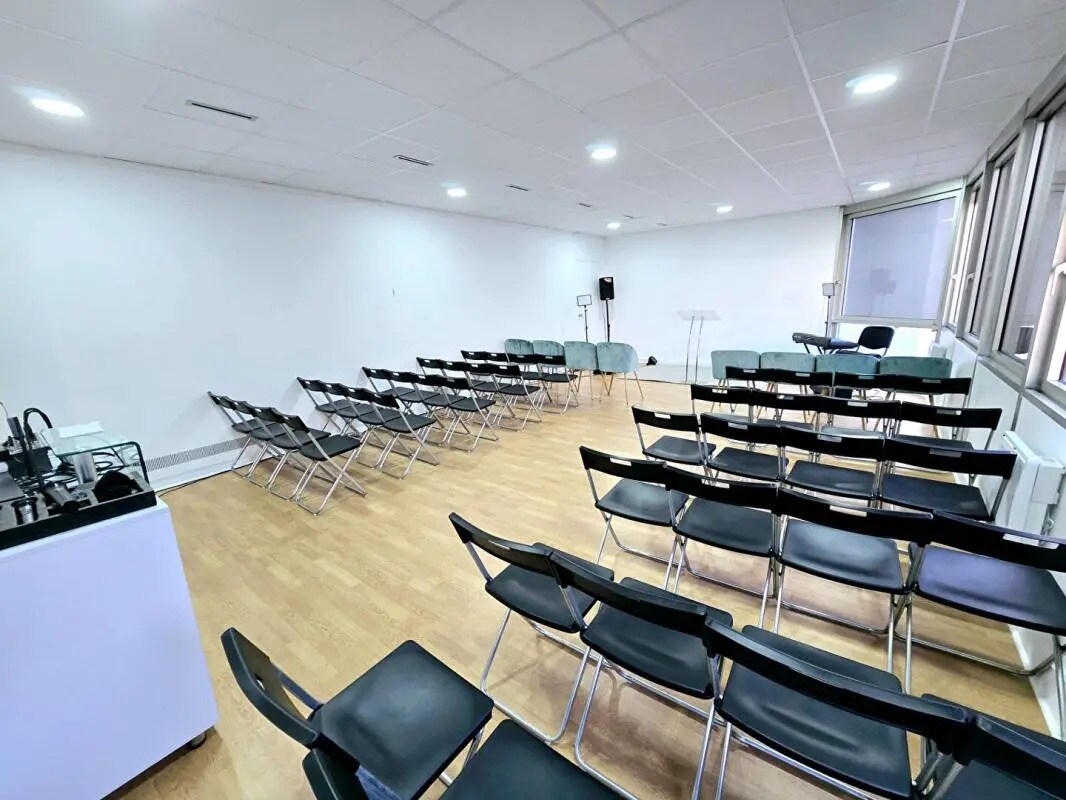 Bureau dans Noisy-le-Grand à vendre Photo de l’immeuble– Image 1 sur 6