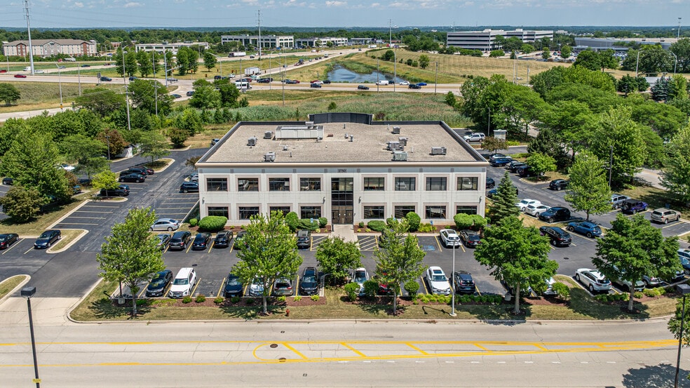 1750 N Randall Rd, Elgin, IL à louer - Photo de l’immeuble – Image 2 sur 7
