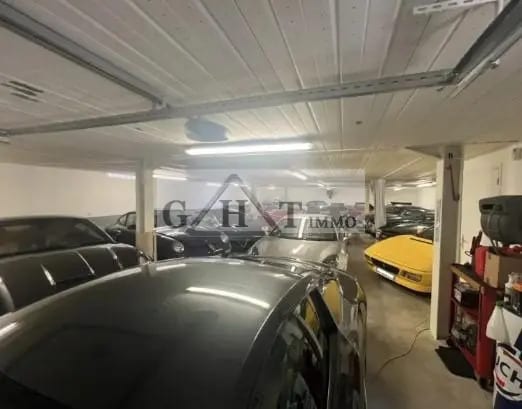 Industriel/Logistique dans Saint-Maur-des-Fossés à vendre - Photo de l’immeuble – Image 3 sur 3