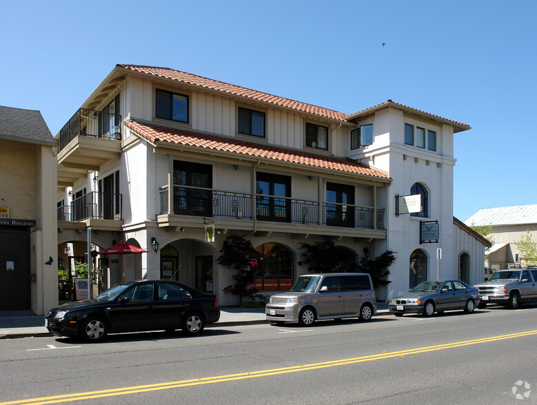135 W Napa St, Sonoma, CA à louer - Photo de l’immeuble – Image 2 sur 3