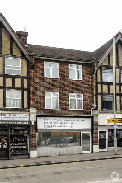 Chalk Hl, Watford à vendre - Photo principale – Image 1 sur 3