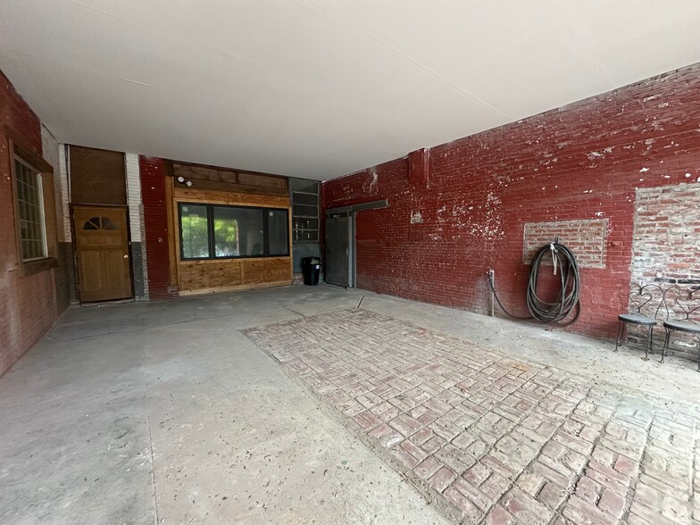 850 Railroad Ave, Opelika, AL à louer - Photo intérieure – Image 2 sur 3