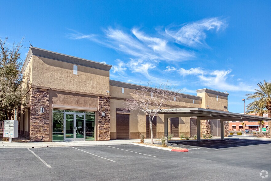 6835 S Eastern Ave, Las Vegas, NV à louer - Photo principale – Image 1 sur 7