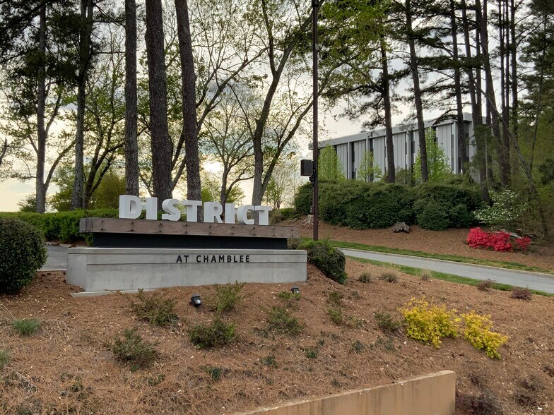 2939 Flowers Rd S, Atlanta, GA à vendre - Photo de l’immeuble – Image 2 sur 3