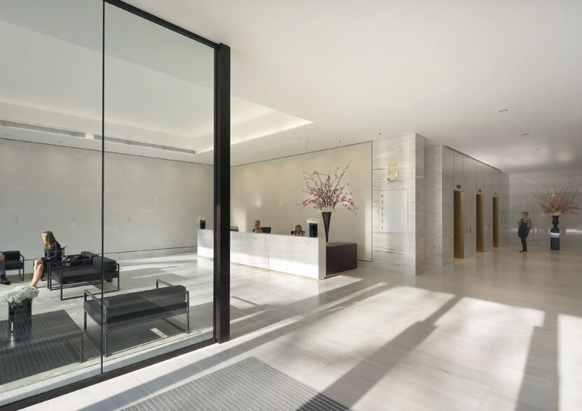 5 Hanover Sq, Londres à louer - Hall d’entrée – Image 2 sur 19