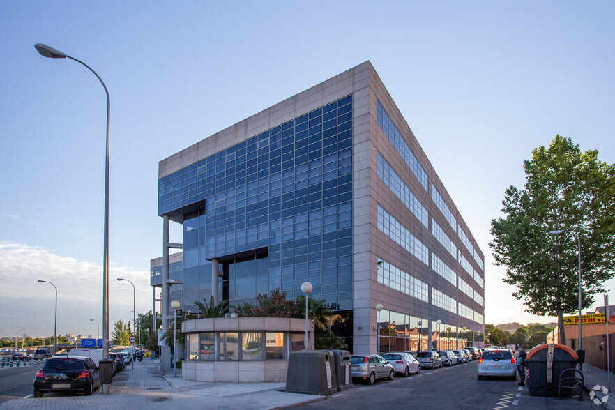 Avenida San Máximo, 11, Madrid, Madrid à louer - Photo de l’immeuble – Image 3 sur 3