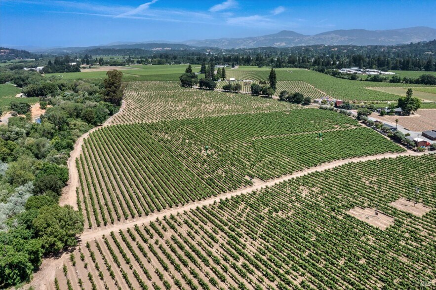 1580 Magnolia Dr, Healdsburg, CA à vendre - Aérien – Image 3 sur 17