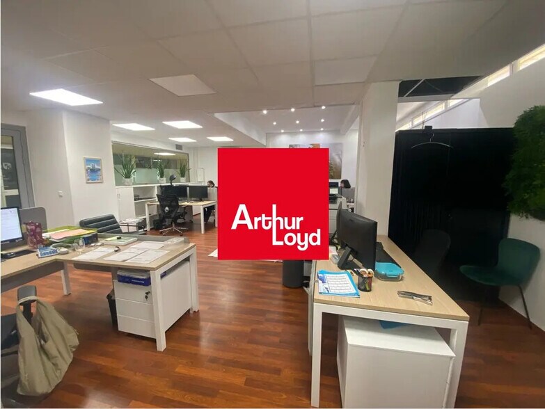 Bureau dans Marseille à louer - Photo de l’immeuble – Image 1 sur 5