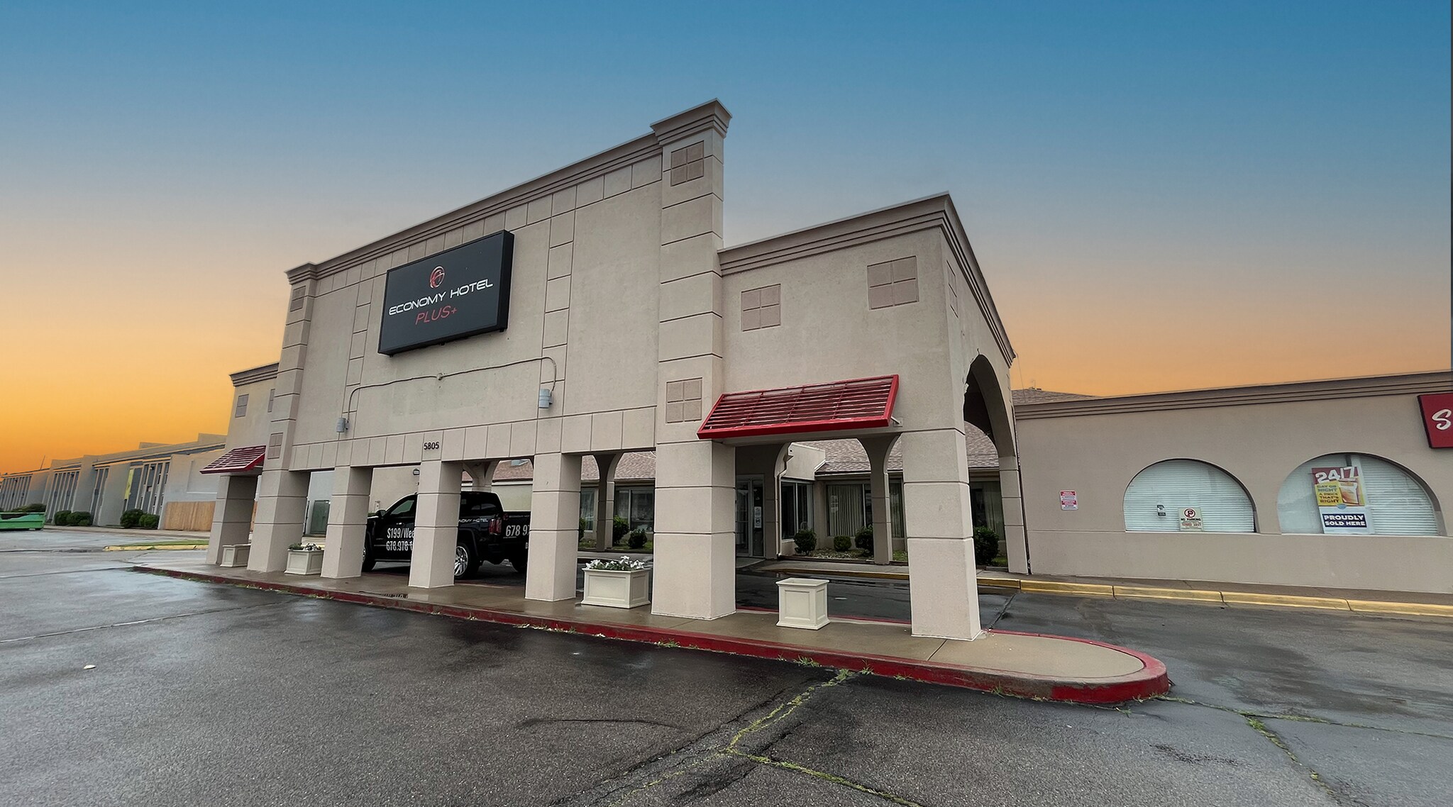 5805 W Kellogg Dr, Wichita, KS à vendre Photo principale– Image 1 sur 32