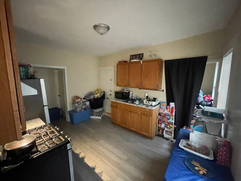 694 Winchester Ave, New Haven, CT à vendre - Photo de l’immeuble – Image 2 sur 8