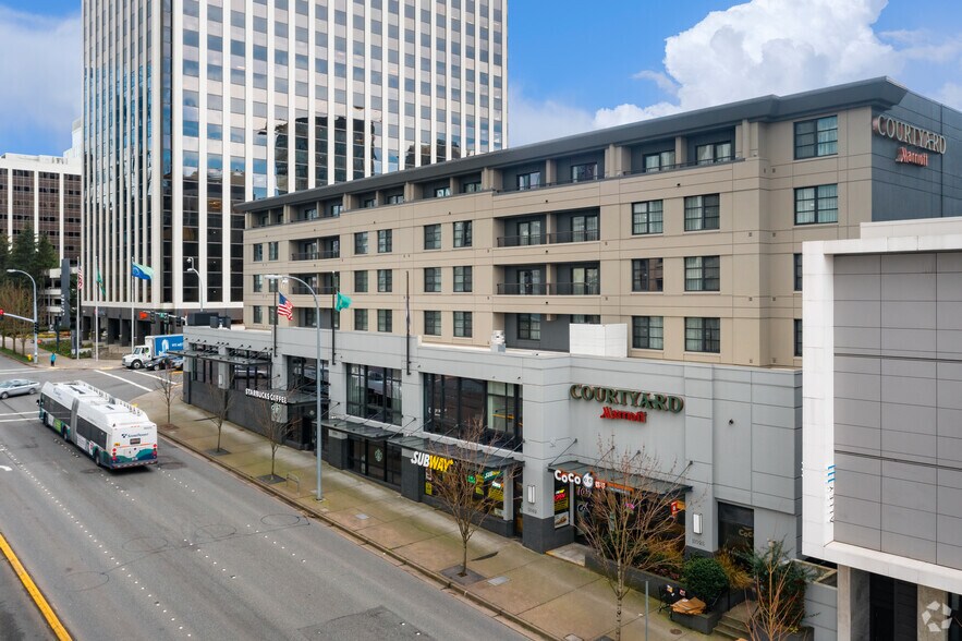 11010 NE 8th St, Bellevue, WA à louer - Photo de l’immeuble – Image 2 sur 3