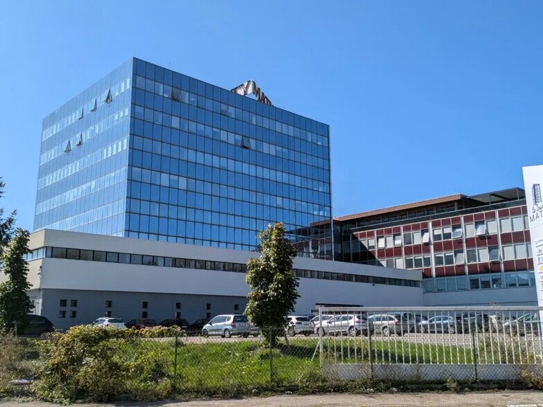 Bureau dans Besançon à louer - Photo de l’immeuble – Image 3 sur 5