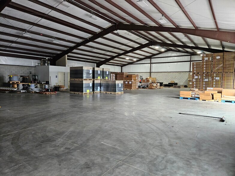 7240 Golden Wings Rd, Jacksonville, FL à louer - Photo intérieure – Image 2 sur 5