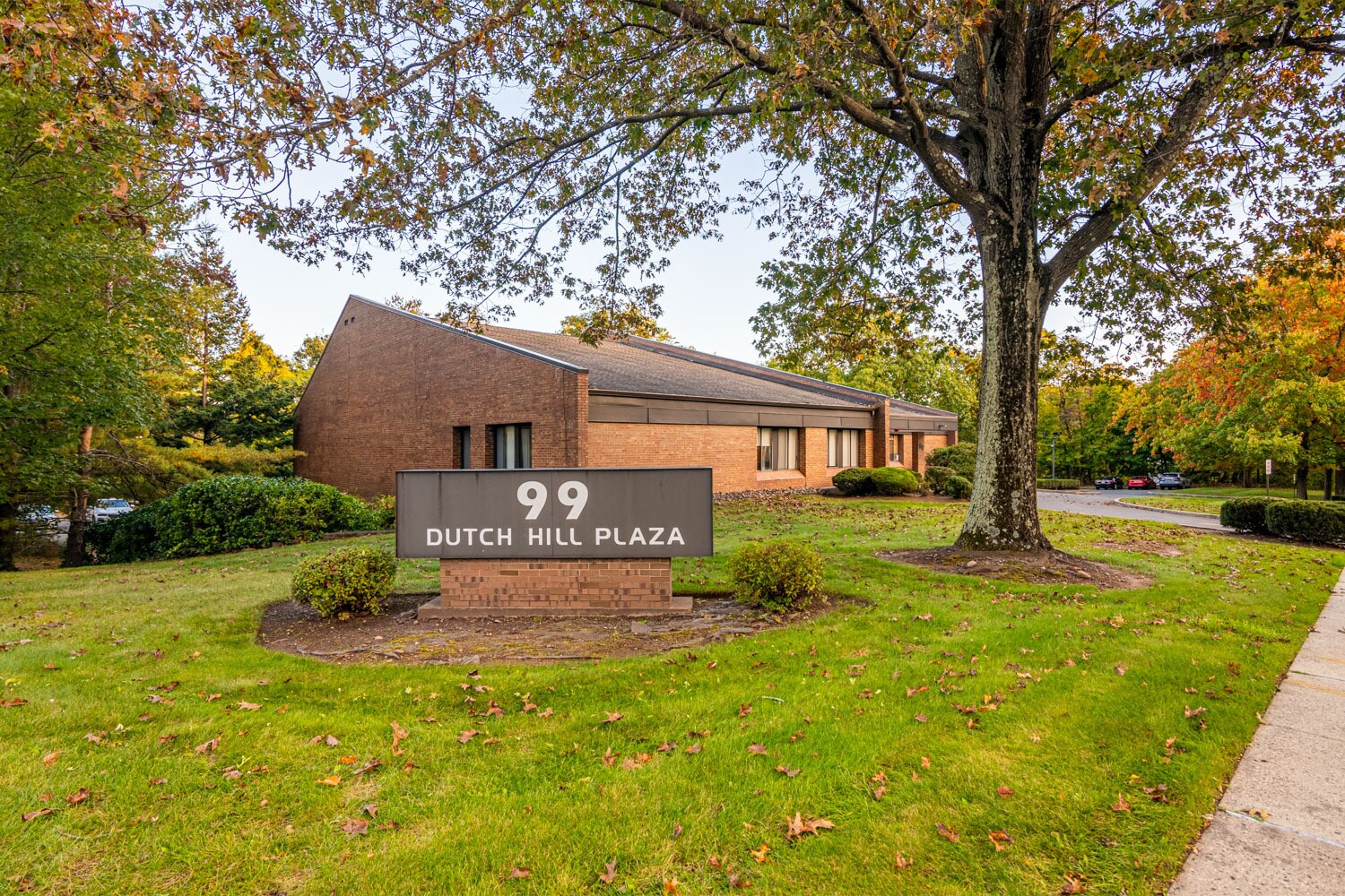 101-105 Dutch Hill Rd, Orangeburg, NY à louer Photo principale– Image 1 sur 22