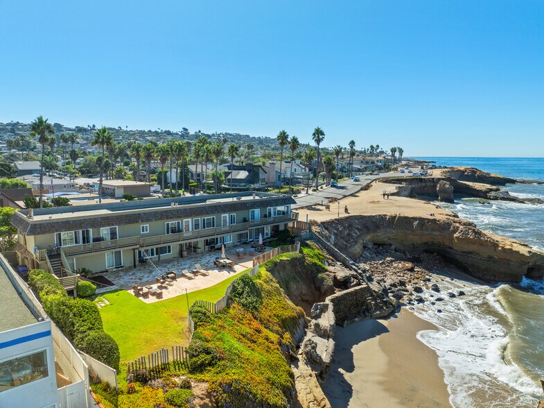 1352-1364 Sunset Cliffs Blvd, San Diego, CA à vendre - Photo de l’immeuble – Image 2 sur 35