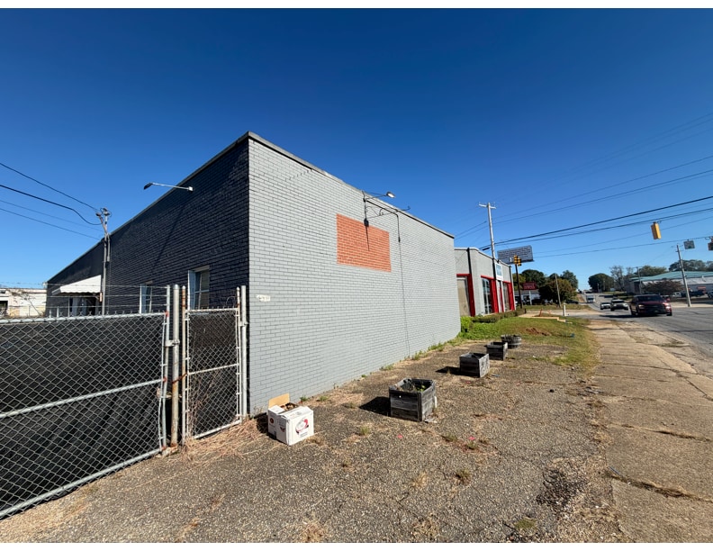 1510 2nd Ave, Opelika, AL à louer Photo intérieure– Image 1 sur 4