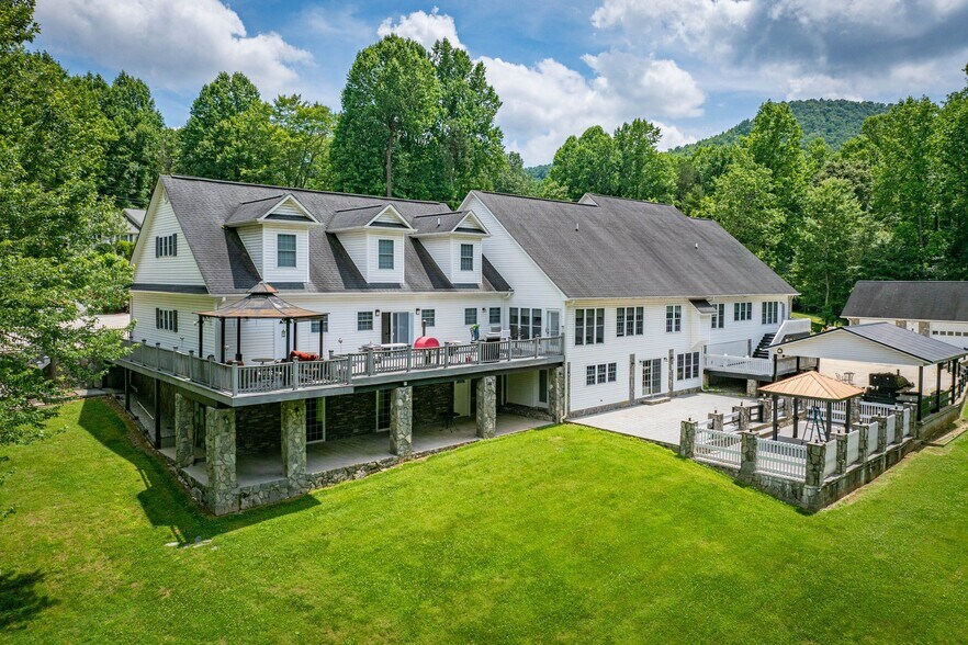 200 Little Acres Dr, Marion, NC à vendre - Photo de l’immeuble – Image 3 sur 92