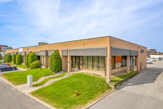 Plus de détails pour 40 Tiffield Rd, Toronto, ON - Industriel/Logistique à louer
