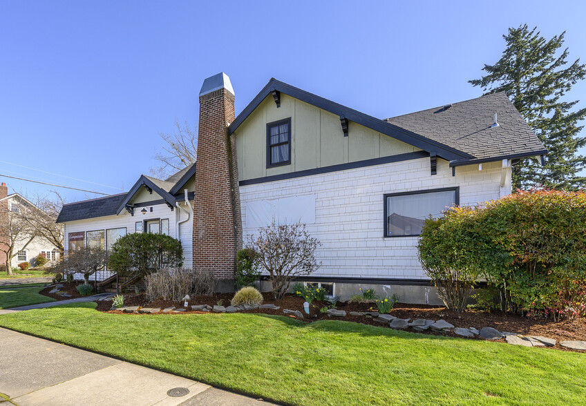 636 NE Baker St, Mcminnville, OR à vendre - Photo de l’immeuble – Image 3 sur 30
