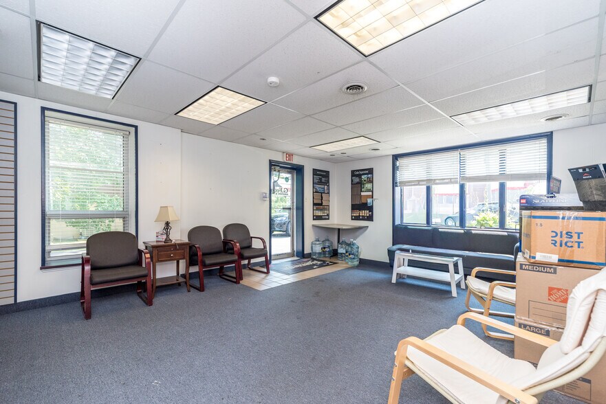1454 Bethlehem Pike, North Wales, PA à louer - Photo de l’immeuble – Image 2 sur 23