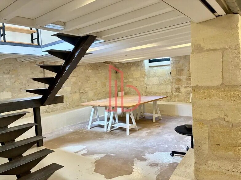 Bureau dans Bordeaux à vendre - Photo de l’immeuble – Image 3 sur 8