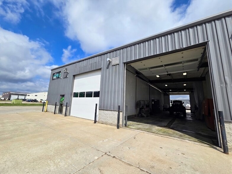 750 Industrial Dr, Clare, MI à vendre - Photo de l’immeuble – Image 2 sur 14