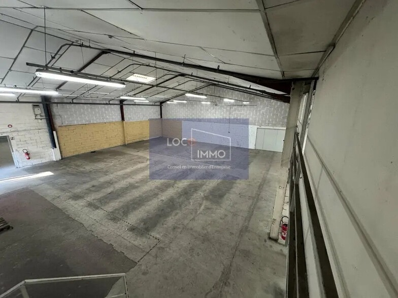 Industriel/Logistique dans VILLENAVE-D'ORNON à louer - Photo intérieure – Image 3 sur 6