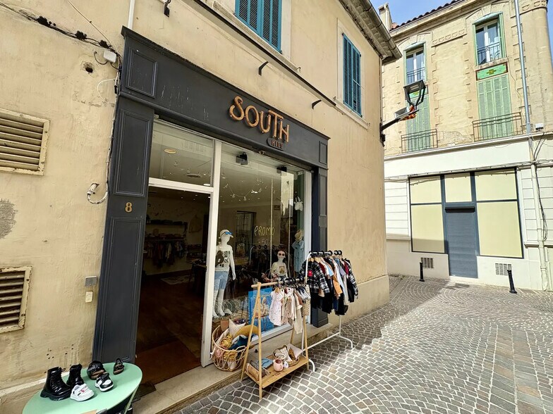 Local commercial dans Salon-de-Provence à louer - Photo principale – Image 1 sur 4