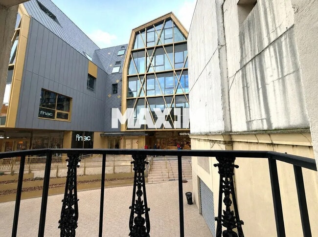 Plus de détails pour 11 Rue Dauphine, Dijon - Local commercial à louer