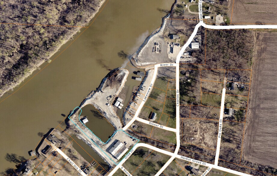 100 South Shore Dr, Saint Charles, MO à louer - Photo de l’immeuble – Image 3 sur 3
