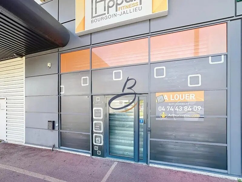 151 Rue Isaac Asimov, Bourgoin-Jallieu à vendre Photo de l’immeuble– Image 1 sur 14