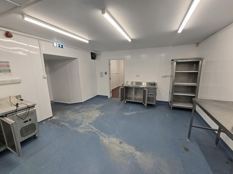 Bank St, Bishops Waltham à louer - Photo de l’immeuble – Image 3 sur 12