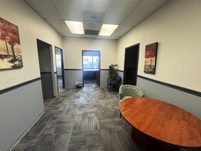 695 S Colorado Blvd, Denver, CO à louer Photo intérieure– Image 2 sur 6