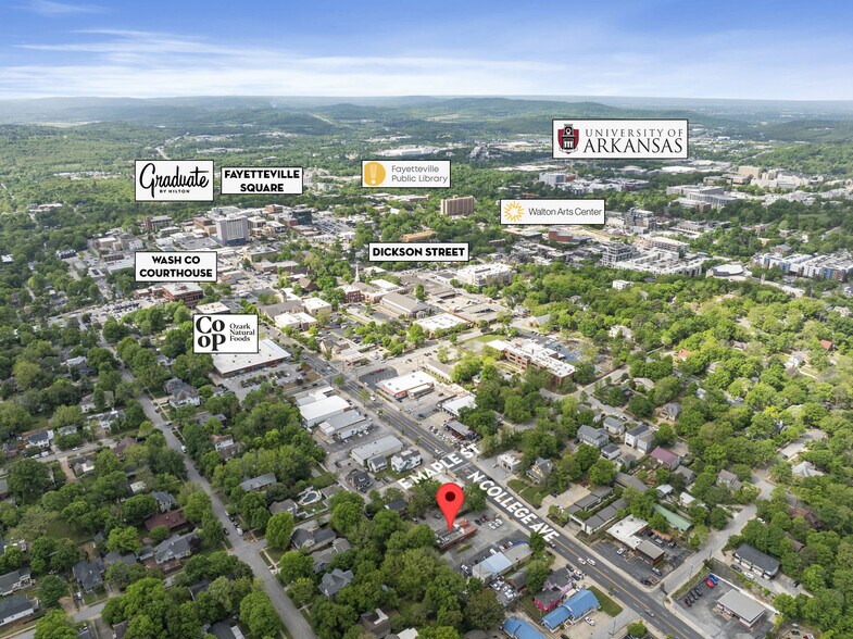 514 N College Ave, Fayetteville, AR à vendre - Photo de l’immeuble – Image 2 sur 25