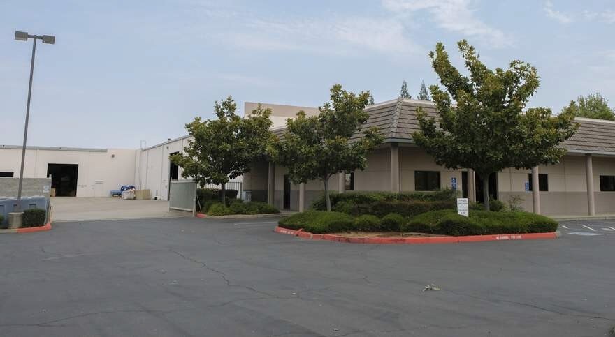11455 Hydraulics Dr, Rancho Cordova, CA à louer Photo principale– Image 1 sur 3