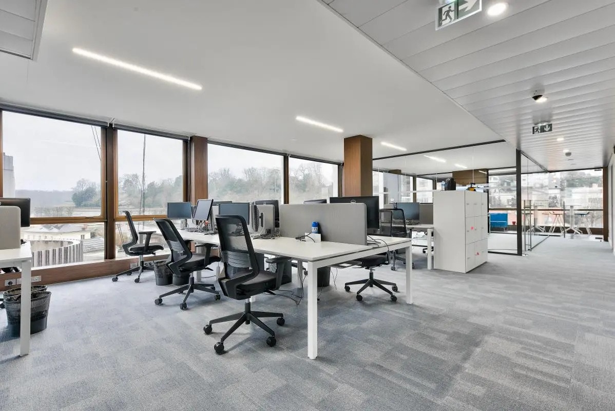 Bureau dans Saint-Cloud à vendre Photo de l’immeuble– Image 1 sur 9