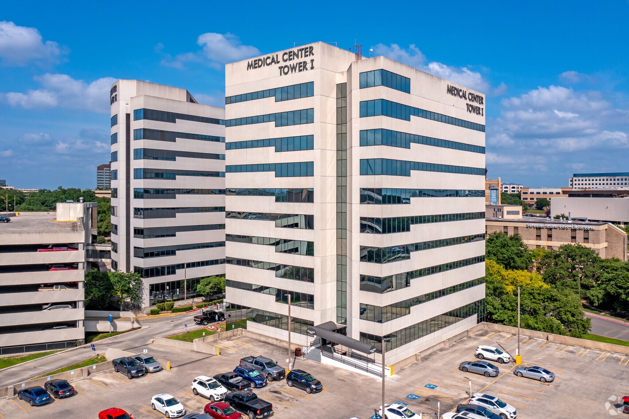 7950 Floyd Curl Dr, San Antonio, TX à louer Photo principale– Image 1 sur 9