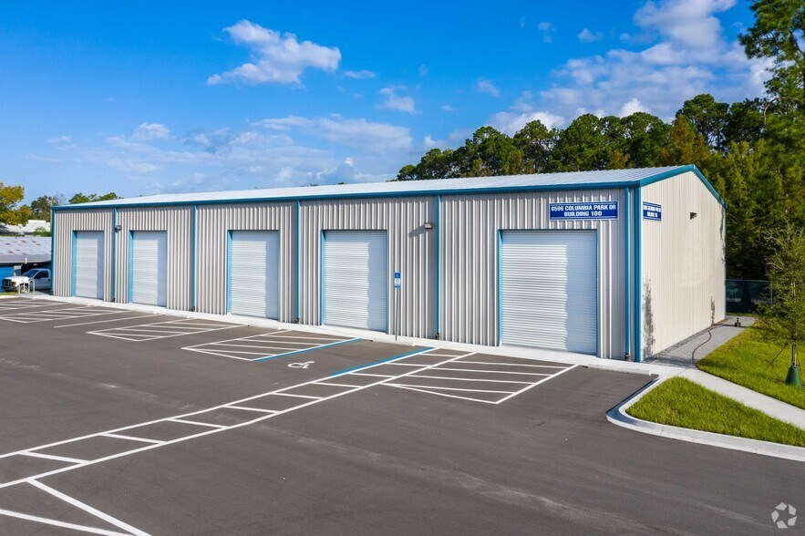 6596 Columbia Park Dr, Jacksonville, FL à louer - Photo de l’immeuble – Image 3 sur 7