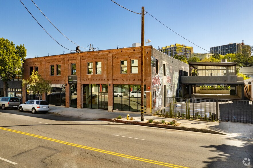 158-160 Glendale Blvd, Los Angeles, CA à louer - Photo principale – Image 1 sur 17