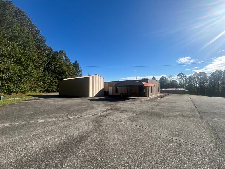 4905 US 70 W, Marion, NC à louer - Photo de l’immeuble – Image 3 sur 5